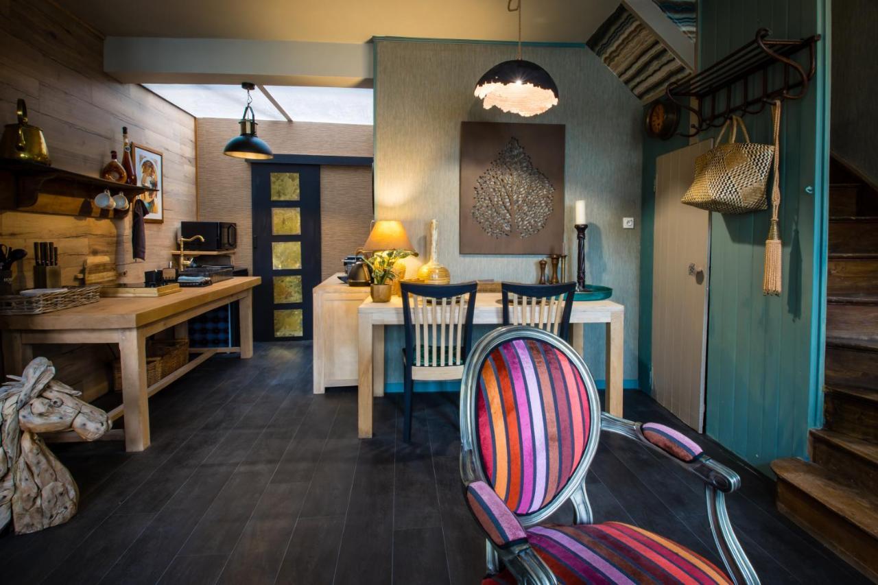 אדה Cosy Central House With Luxury Jacuzzi Bath מראה חיצוני תמונה